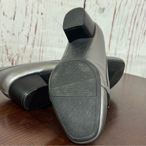 LifeStride soft system greg  Women's Loafers kitten heel 9.5 - Picture 11 of 13